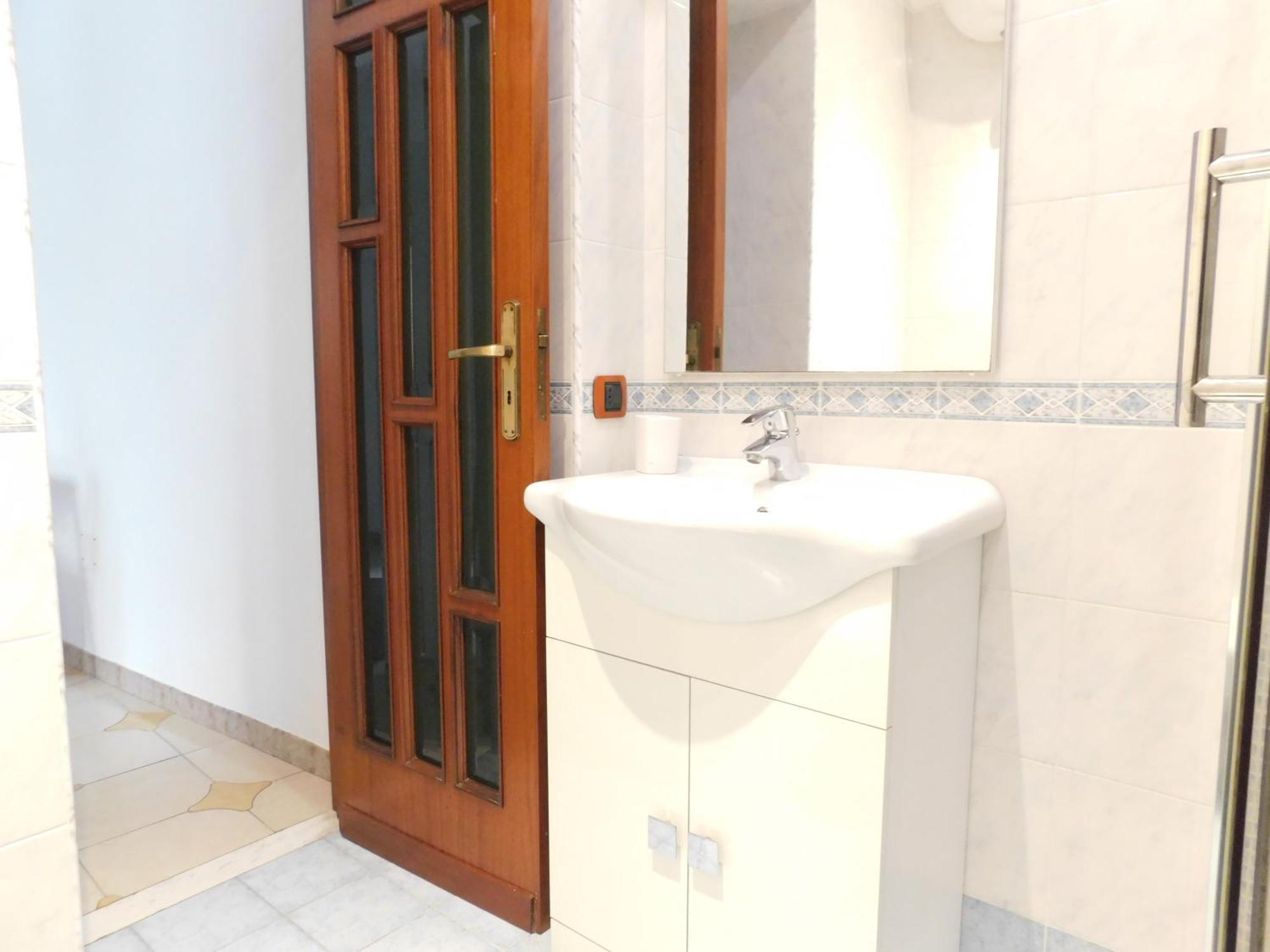 Piacevole Appartamento Chiaia Naples Luaran gambar