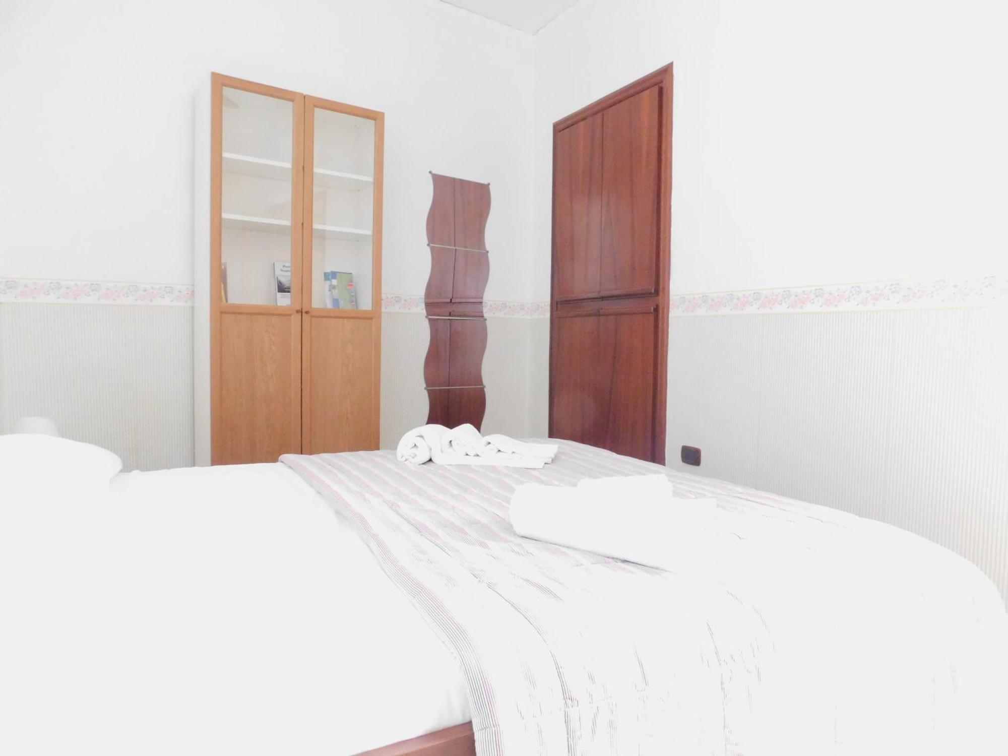 Piacevole Appartamento Chiaia Naples Luaran gambar